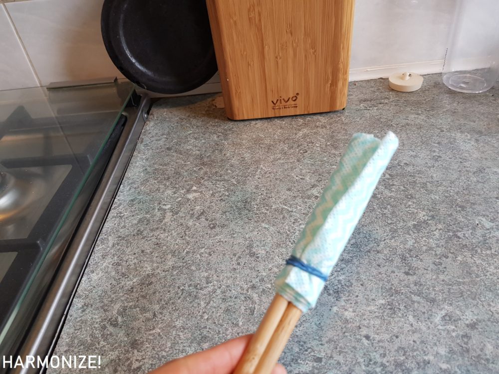 Easy cleaning hacks with a pair of chopstick Harmonize with Emi